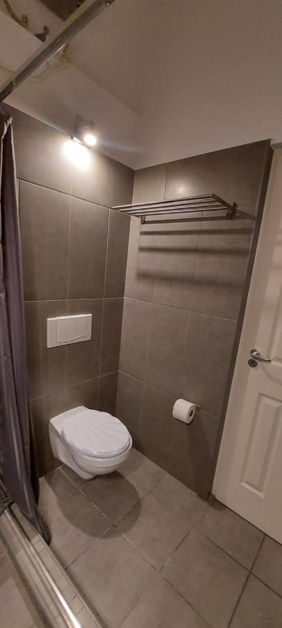 The Only Way Is Up! Apartman Budapest Kültér fotó
